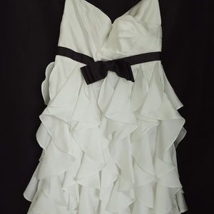 Arden B White Cocktail Mini Dress w/Black Bow Sz M